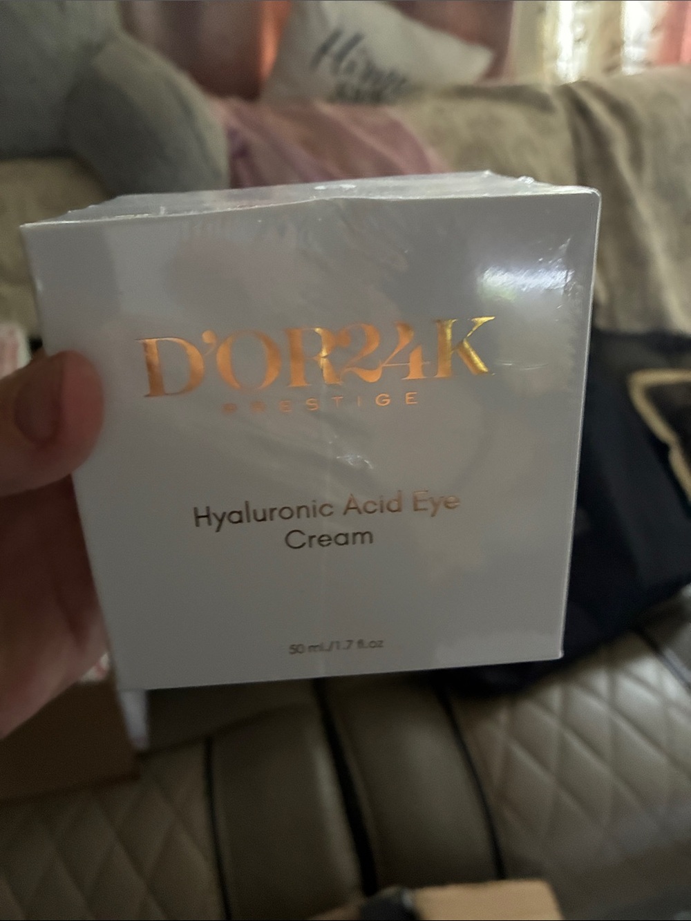 Hyaluronic Acid Eye Cream — White & Gold